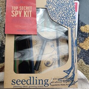 SPY KIT For Growing Minds NIB